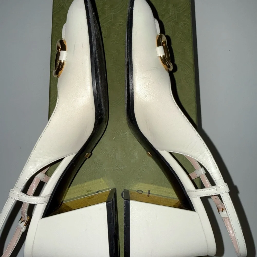 Gucci Women's Cream Leather Slingback Heels with Gold Accents - Picture 5 of 8